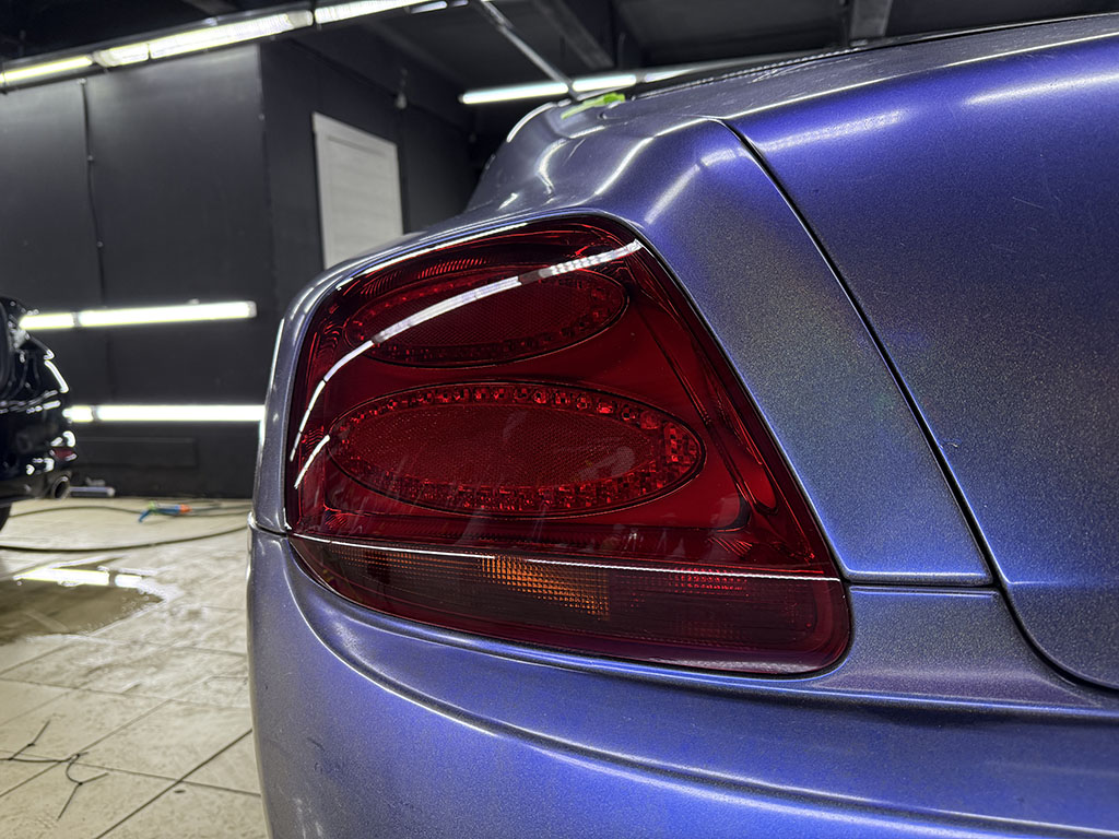 Bentley тонирование фонарей