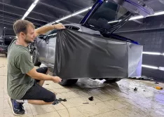 Оклейка черным шлифованным алюминием BMW X6 