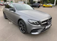 Оклейка цветным серым полиуретаном Mercedes 213