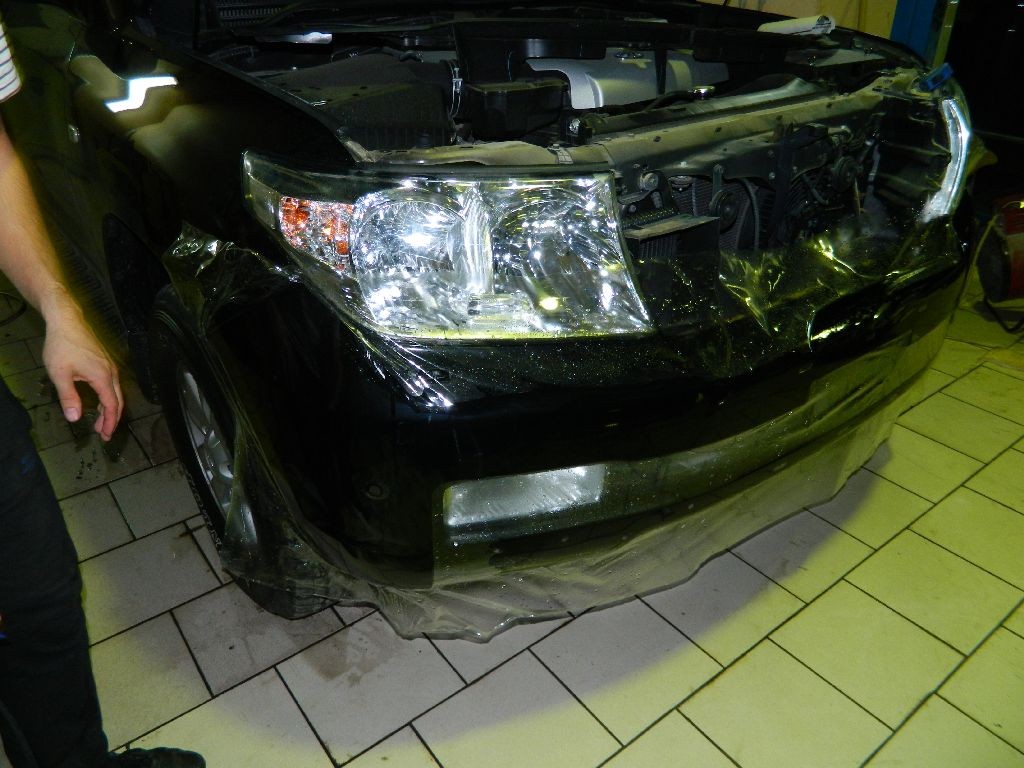 бронирование фар на Toyota Land Cruiser